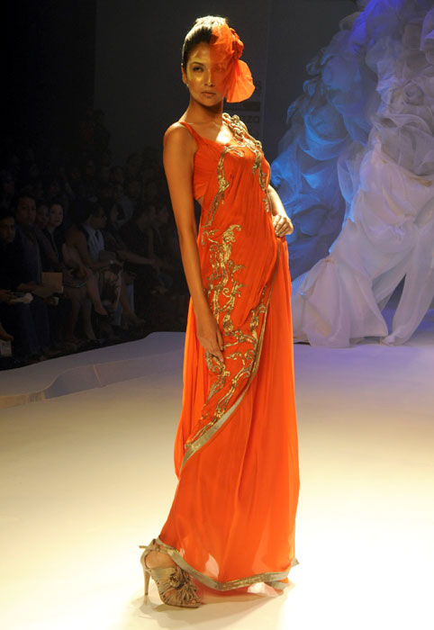  Founder of Couture Rani today we will feature Indian Fashion Designer 
